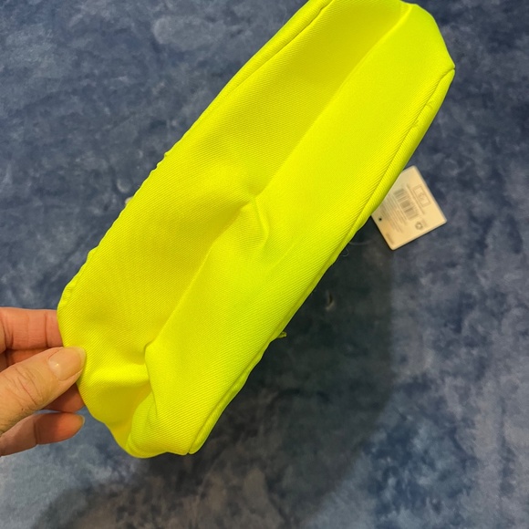 Neon Yellow NEW Kids’ Insulated Lunch Bag with Lightning Bolt Patch - Picture 3 of 9